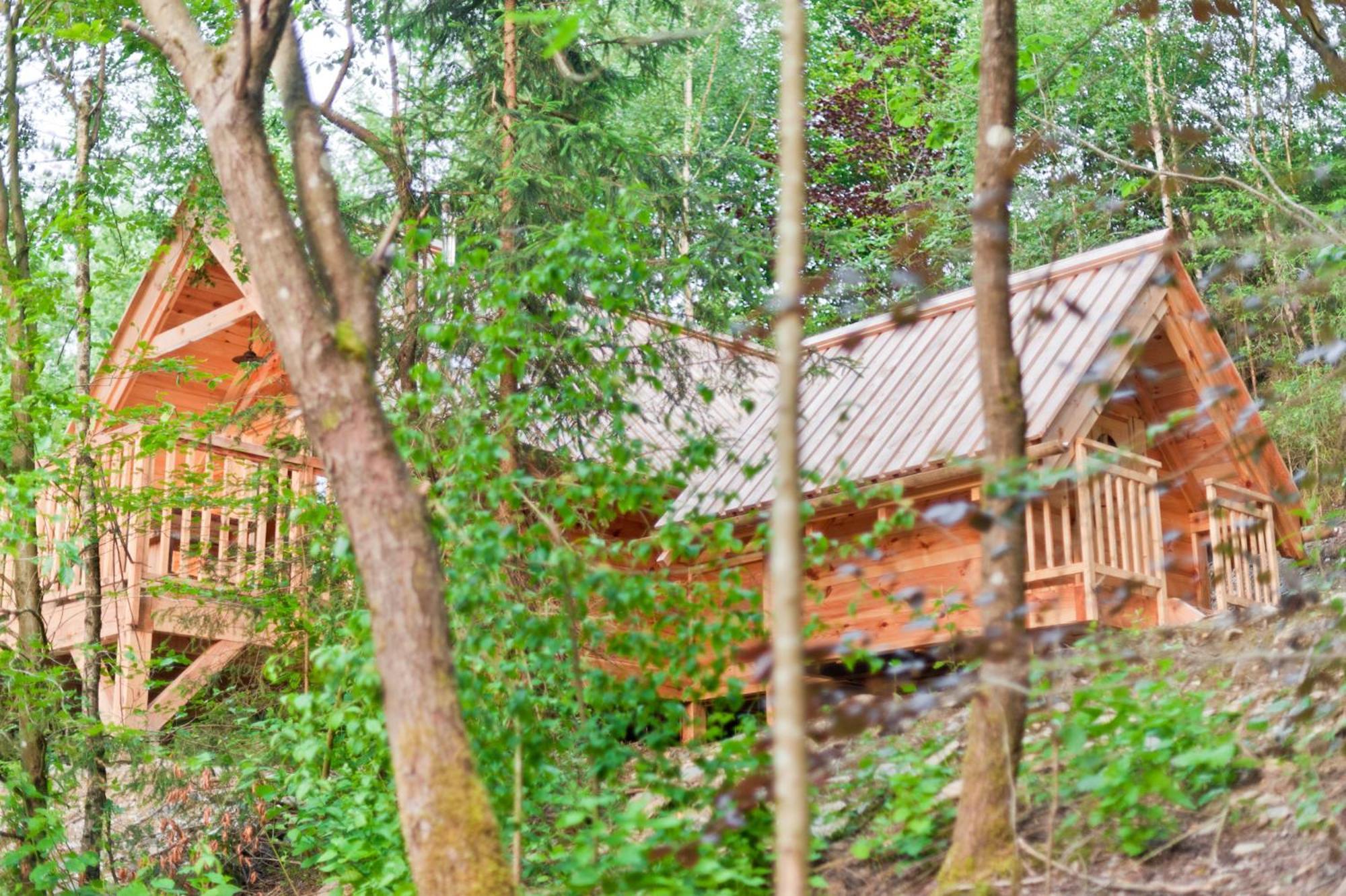 Les Cabanes De Rensiwez Mabompre Екстериор снимка